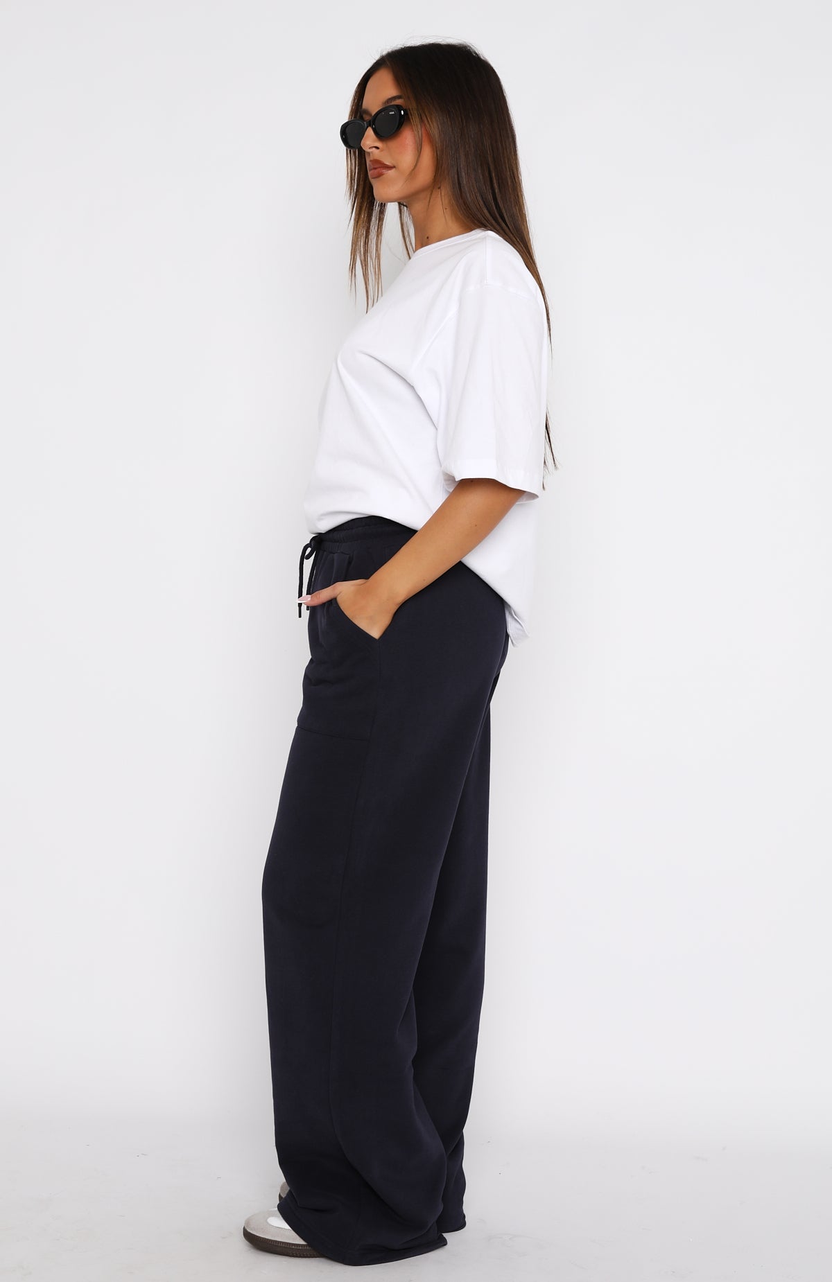 You'd Love It Here Wide Leg Sweatpants Navy