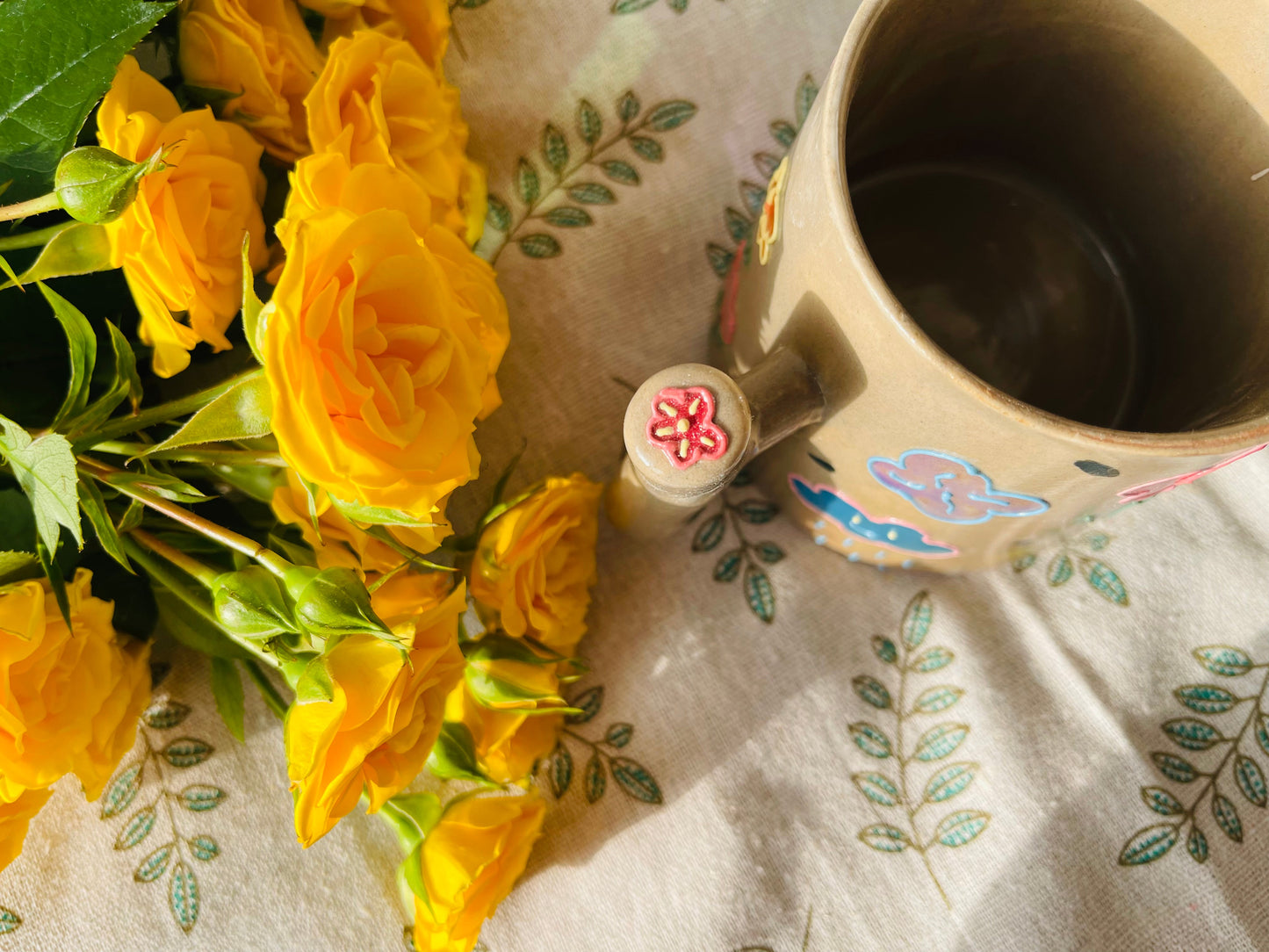Hand painted Flowers And Bees Ceramic Mug for Gifts